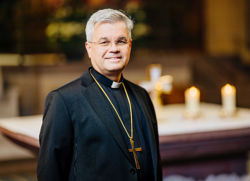 Erzbischof Dr. Udo Markus Bentz wird in sein Amt eingeführt