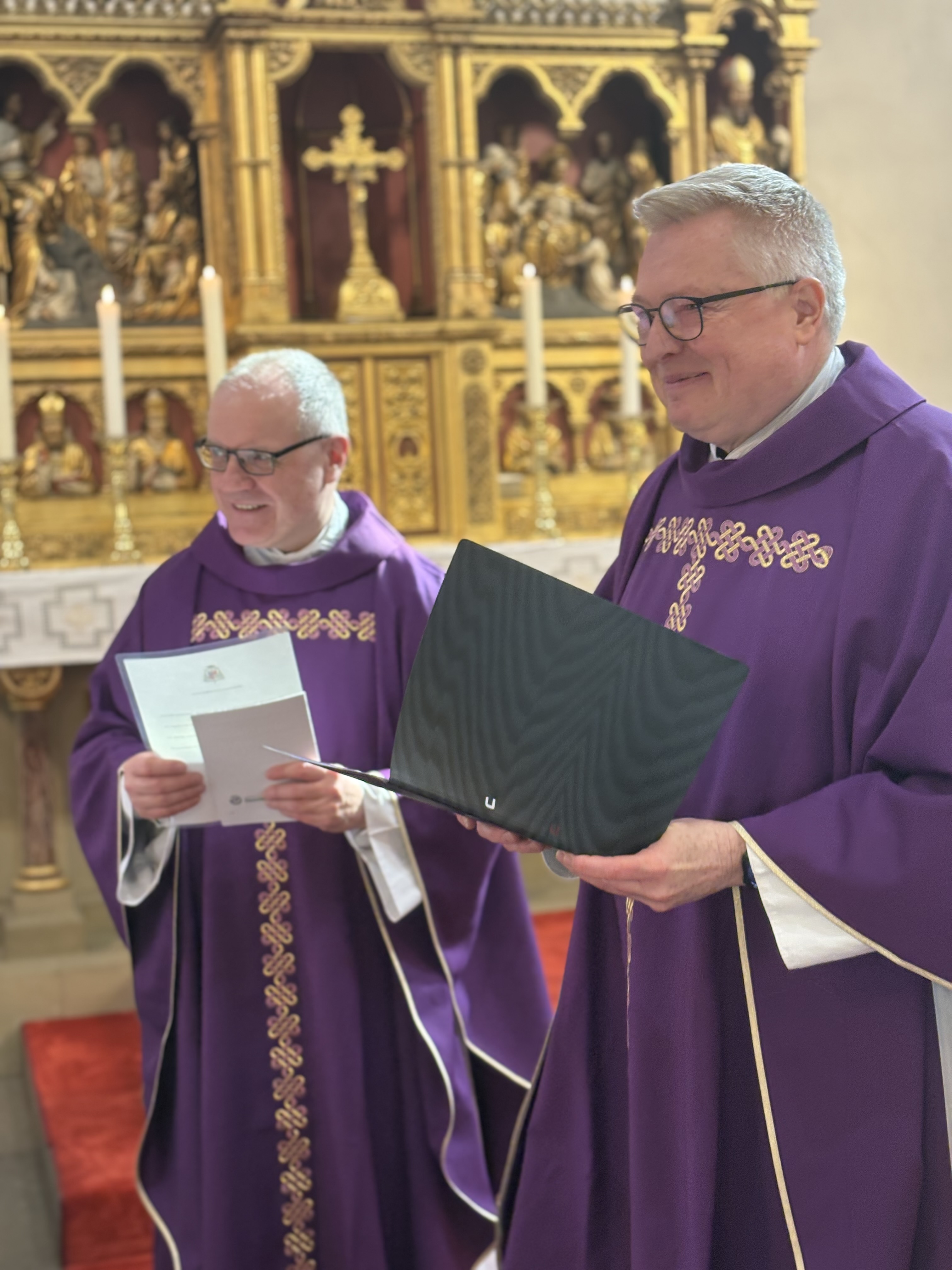 Pastoralvereinbarung übergeben